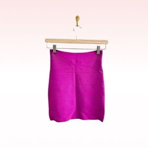 BCBGMAXAZRIA Simone Magenta Bandage Skirt (Sz XS)